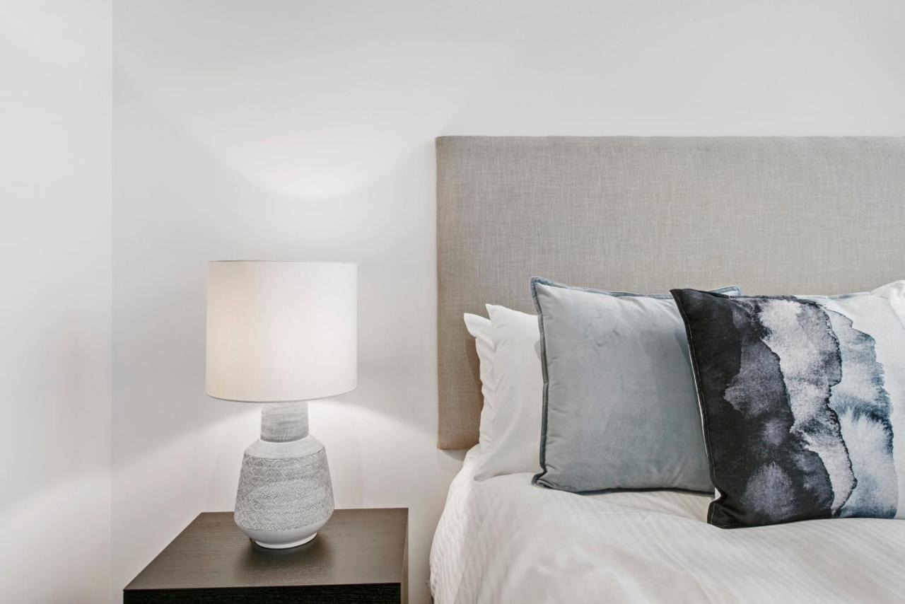 Serviced Apartments Melbourne - Platinum Мельбурн Екстер'єр фото