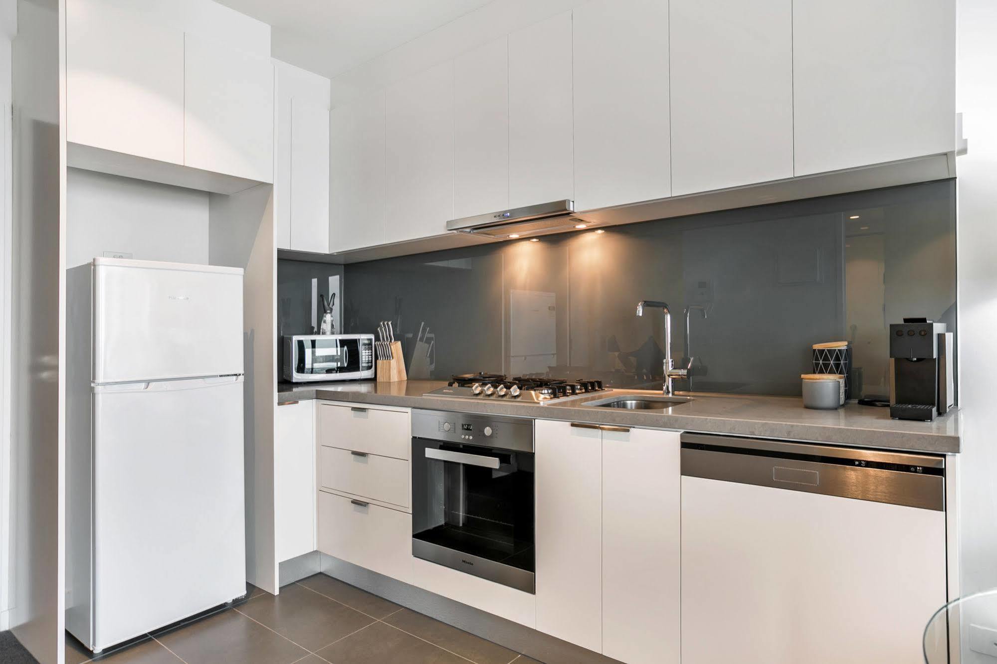 Serviced Apartments Melbourne - Platinum Мельбурн Екстер'єр фото